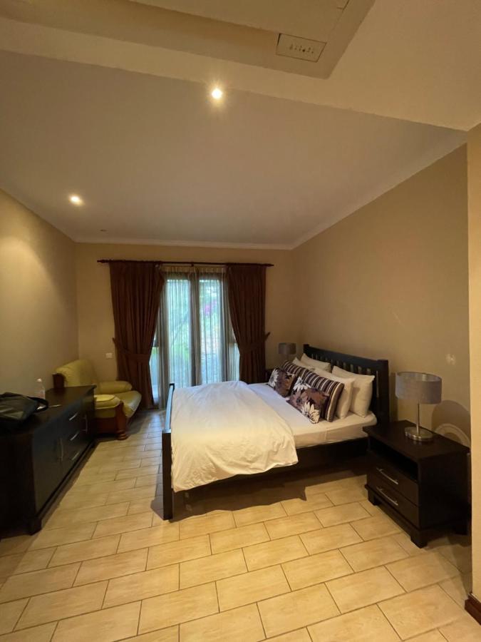 Eden Luxury Apartment P13 A2 ภายนอก รูปภาพ